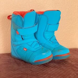 Kids' Blue and red Snowboard boots 1-2
